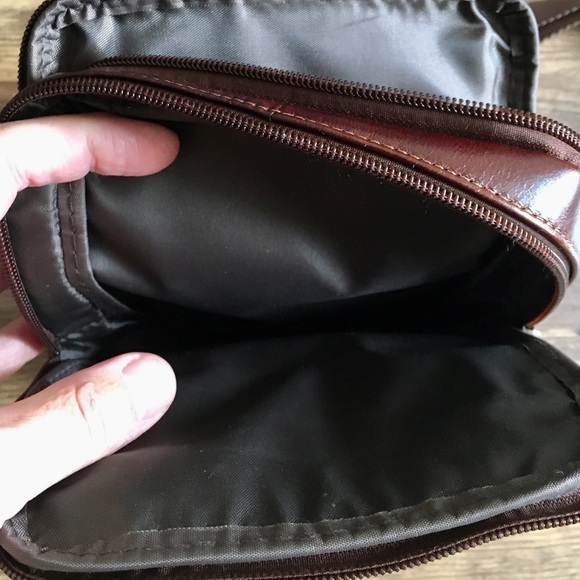 Crossbody bag - Picture 9 of 16